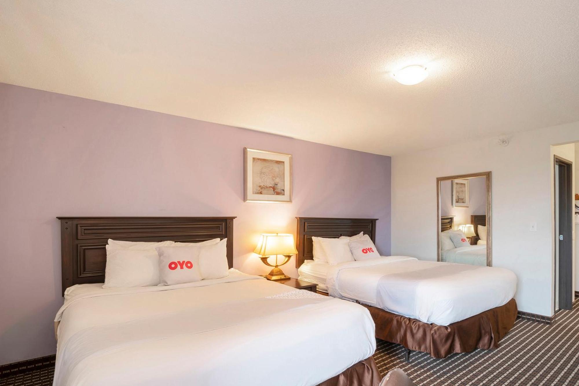 Oyo Townhouse Houston Airport North Hotel Ngoại thất bức ảnh