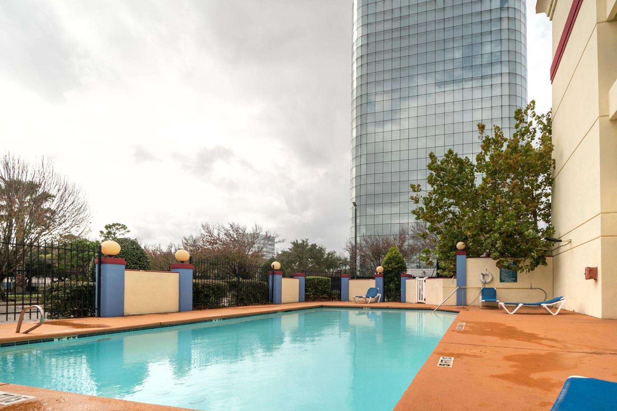 Oyo Townhouse Houston Airport North Hotel Ngoại thất bức ảnh