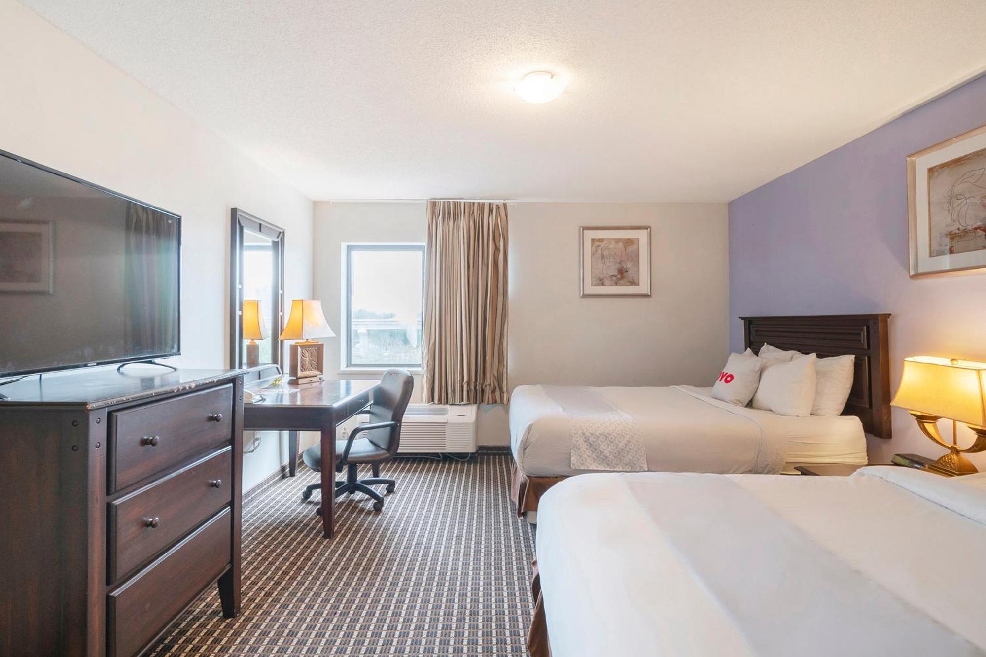 Oyo Townhouse Houston Airport North Hotel Ngoại thất bức ảnh
