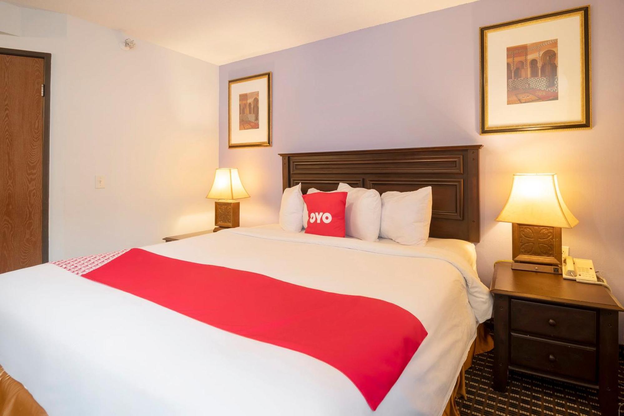 Oyo Townhouse Houston Airport North Hotel Ngoại thất bức ảnh