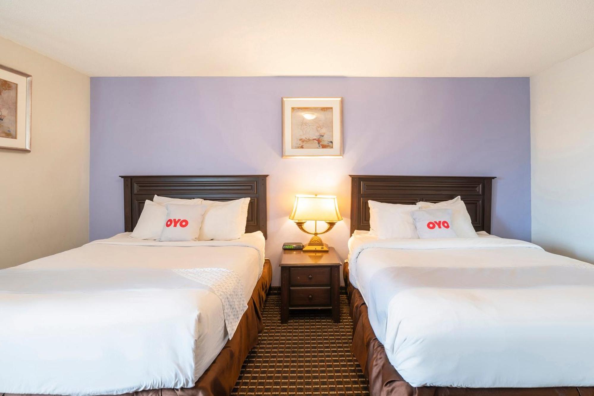 Oyo Townhouse Houston Airport North Hotel Ngoại thất bức ảnh